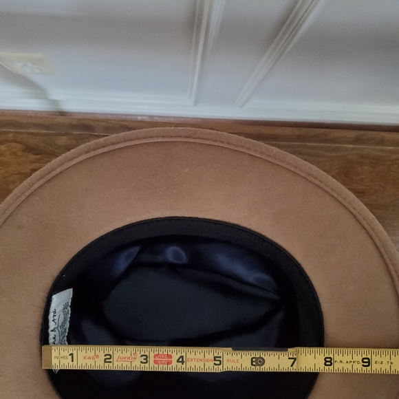 ANNA & AVA CAMEL FEDORA HAT - Picture 5 of 10